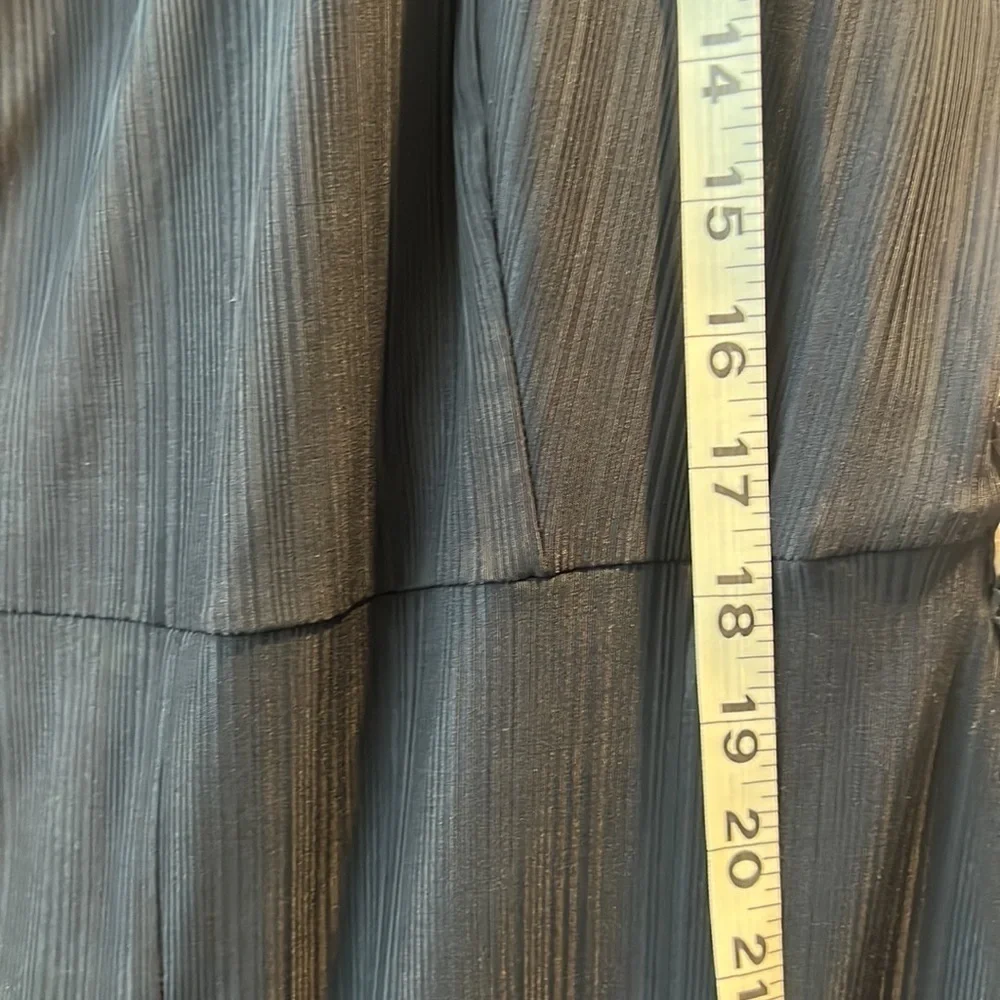 Lulu’s Black Swan, Flirty, Funky & Fabulous,Sexy Layered look, Classic,Timeless - Picture 11 of 15